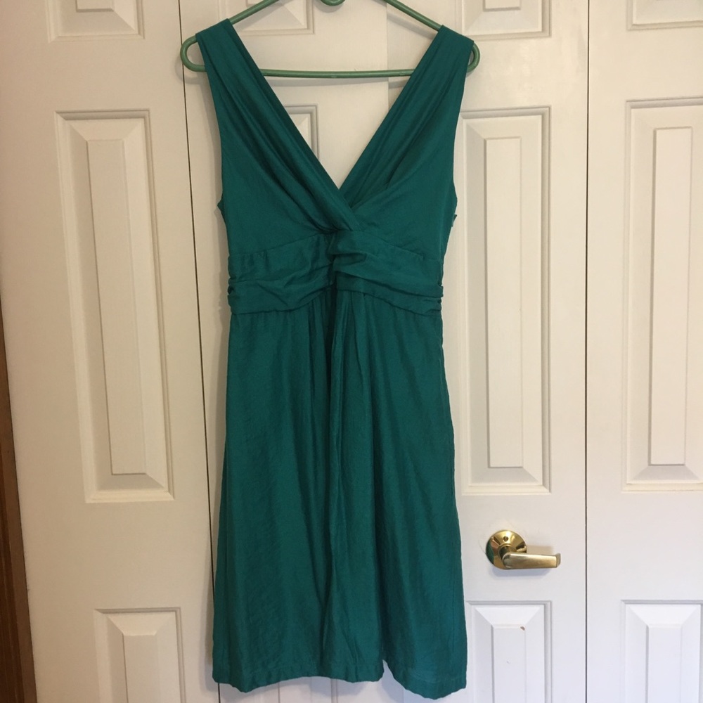 Turquoise sleeveless party dress. EUC size 10